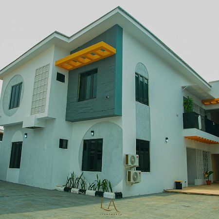 La Apartments مدينة بنين المظهر الخارجي الصورة
